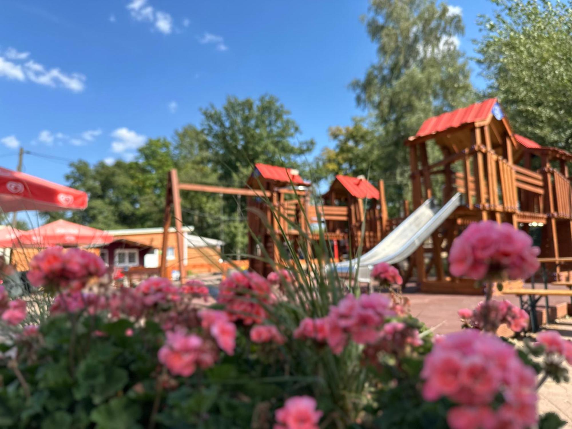 Ferien-& Erlebnispark Ploetzky シェーネベック エクステリア 写真